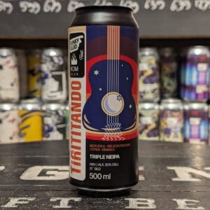 Bierblik Trititando Triple NEIPA met moon en sterren design.