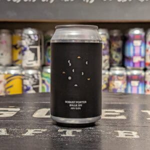 Robuuste Porter bier in blik, ideaal voor liefhebbers van volle, rijke smaak.