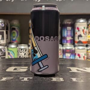 Energiedrank blik met dosage logo, ideaal voor een boost, te koop bij Slijterij Van Gils.